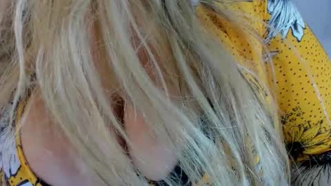 Snapshot of carlota_flow chatting on March 24, 2026, 8:14 pm carlota_flow online show from March 24, 2026, 8:14 pm