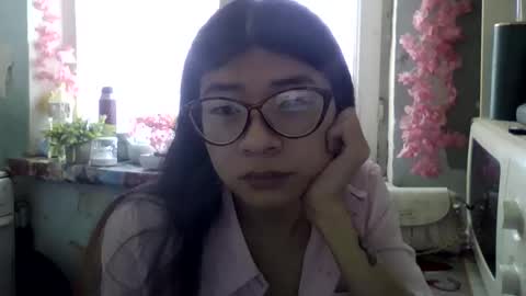 CarlyJoy online show from April 10, 2026, 10:09 am