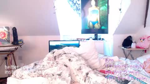 Carly Pearls online show from January 14, 2025, 12:14 pm