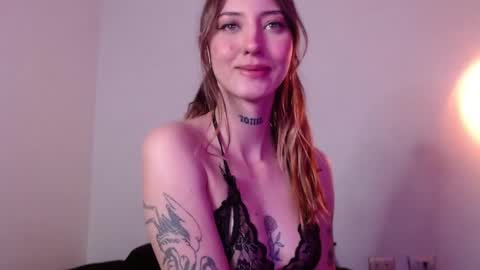 carmennrusso online show from February 19, 2026, 8:38 pm