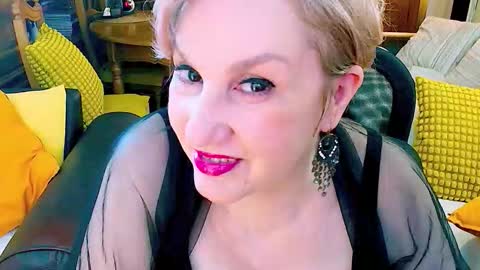 Snapshot of carmenrossi chatting on February 24, 2026, 8:01 am Carmen online show from February 24, 2026, 8:01 am