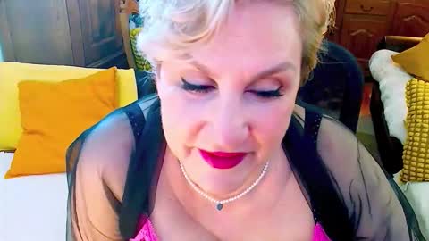 Snapshot of carmenrossi chatting on February 27, 2026, 9:09 am Carmen online show from February 27, 2026, 9:09 am