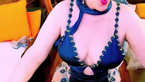 Snapshot of carmenrossi chatting on June 21, 2026, 8:17 am Carmen online show from June 21, 2026, 8:17 am