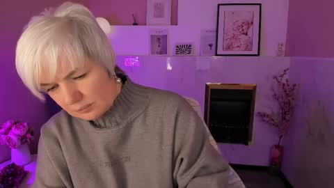 Carmen online show from March 7, 2026, 9:23 pm