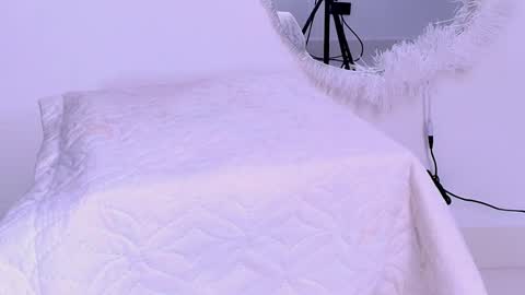 caro online show from March 3, 2026, 3:01 am