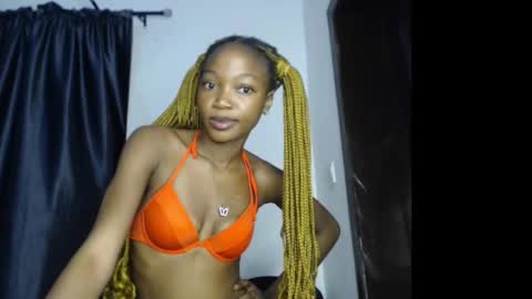 caroline online show from November 8, 2025, 4:45 am