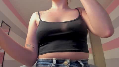 Snapshot of carol_pinter chatting on December 29, 2024, 1:06 pm Carol online show from December 29, 2024, 1:06 pm