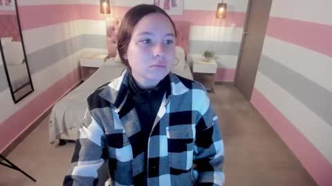 Snapshot of carol_pinter chatting on March 4, 2025, 12:12 pm Carol online show from March 4, 2025, 12:12 pm