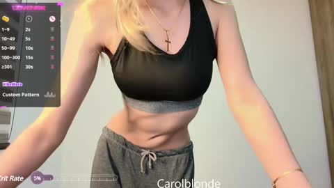 Snapshot of carolblonde chatting on February 27, 2025, 3:36 am Char online show from February 27, 2025, 3:36 am