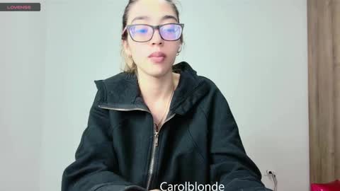 Snapshot of carolblonde chatting on March 6, 2025, 1:05 am Char online show from March 6, 2025, 1:05 am