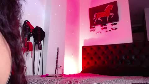 Soft Carolina online show from May 6, 2026, 11:54 pm