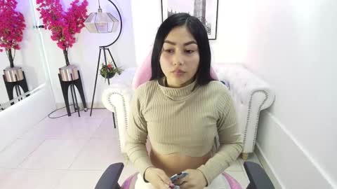 Snapshot of carolina_cherry chatting on February 25, 2026, 12:15 pm CAROLINA. online show from February 25, 2026, 12:15 pm