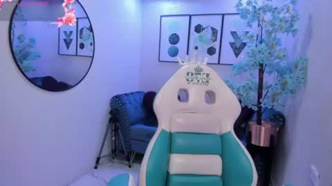 Snapshot of carolina_cherry chatting on July 6, 2026, 12:46 pm CAROLINA. online show from July 6, 2026, 12:46 pm