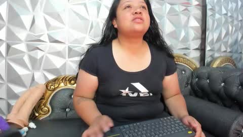 Snapshot of carolina_lenon chatting on February 13, 2026, 12:56 pm Angie Carolina online show from February 13, 2026, 12:56 pm