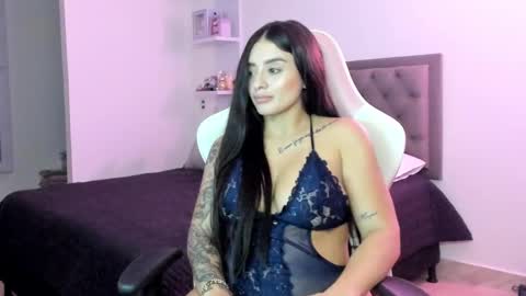 Snapshot of carolinasnt21 chatting on February 5, 2025, 3:13 am carolina snt online show from February 5, 2025, 3:13 am