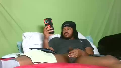 carolinayungin96 online show from October 13, 2025, 7:25 pm