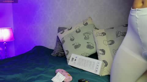  Caroline  online show from March 6, 2025, 11:36 am