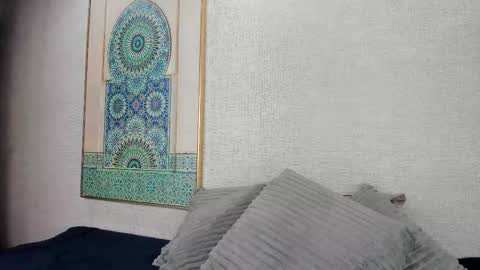  Caroline  online show from December 22, 2025, 10:12 am