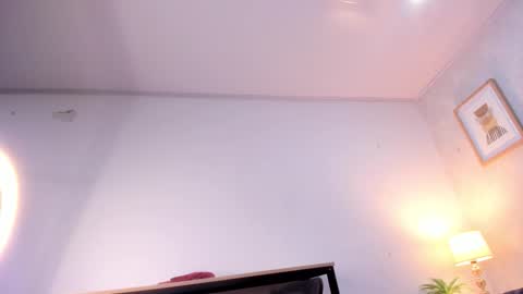Snapshot of caroline_dh chatting on March 23, 2026, 11:36 am Caroline online show from March 23, 2026, 11:36 am