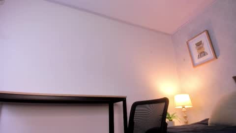 Snapshot of caroline_dh chatting on March 26, 2026, 11:38 am Caroline online show from March 26, 2026, 11:38 am