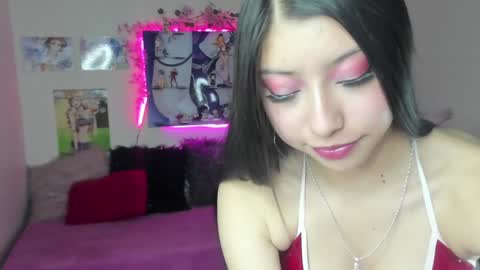 Snapshot of caroline_lenox chatting on December 1, 2024, 7:58 pm Caroline Lenox online show from December 1, 2024, 7:58 pm