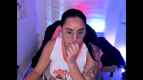 Snapshot of caroline_rodriguez_9 chatting on February 17, 2026, 6:58 pm caroline_rodriguez_9 online show from February 17, 2026, 6:58 pm