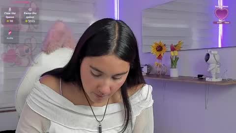 caroline_rodriguez_9 online show from May 15, 2026, 6:59 pm