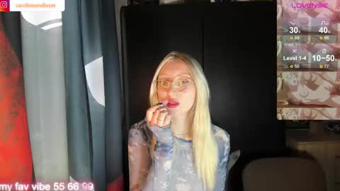 Caroline and Lover online show from October 15, 2025, 11:32 am