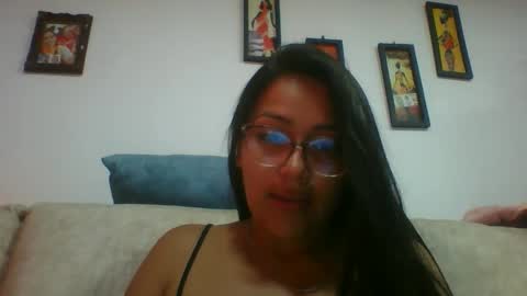 carolineconejita87 online show from April 21, 2026, 4:34 pm