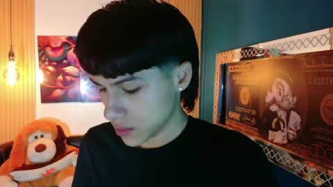 carolinejesh online show from May 29, 2026, 12:03 pm