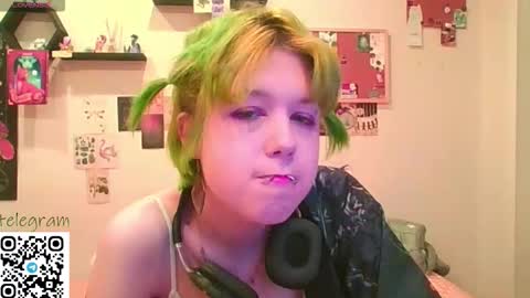 CarolineRichter online show from February 4, 2026, 11:09 pm