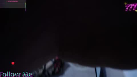 Snapshot of carolinhe_ chatting on May 22, 2026, 8:47 pm Carolinhe online show from May 22, 2026, 8:47 pm