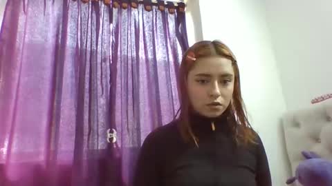 carolinnapinkman online show from March 13, 2026, 7:42 pm