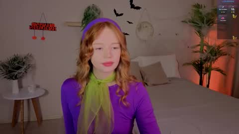 Caro online show from October 31, 2025, 3:46 pm