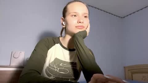 Snapshot of carollgalle chatting on February 23, 2026, 4:48 pm Carolina online show from February 23, 2026, 4:48 pm