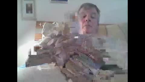 Snapshot of carpinus chatting on November 19, 2025, 8:25 am dancing cock online show from November 19, 2025, 8:25 am