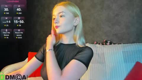 Snapshot of carrie_foster chatting on February 28, 2026, 1:45 pm Carrie foster online show from February 28, 2026, 1:45 pm