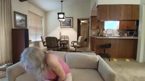 carrie_linn online show from June 5, 2026, 7:19 pm
