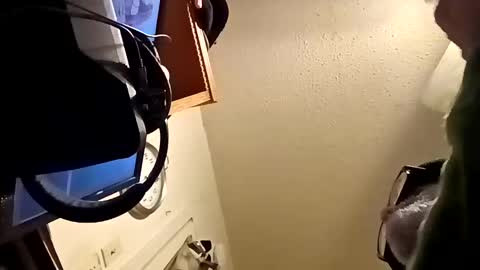 Snapshot of caryb chatting on February 11, 2025, 6:01 pm caryb online show from February 11, 2025, 6:01 pm