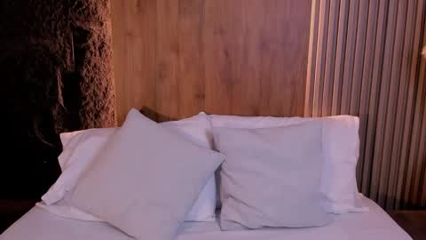 Casandra  online show from March 6, 2025, 7:21 pm