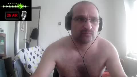 Snapshot of cascadacek chatting on April 24, 2026, 12:18 pm CASCADACEK online show from April 24, 2026, 12:18 pm