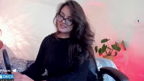 caprice online show from July 21, 2026, 1:35 pm