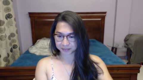 cassandra_drip online show from September 17, 2025, 7:37 pm