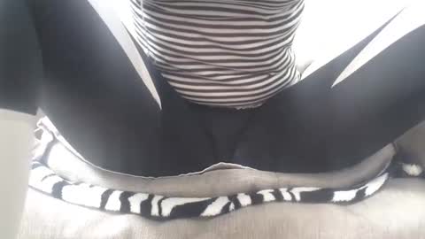 Snapshot of cassandra_joy chatting on February 26, 2025, 3:41 pm Cassandra joy online show from February 26, 2025, 3:41 pm