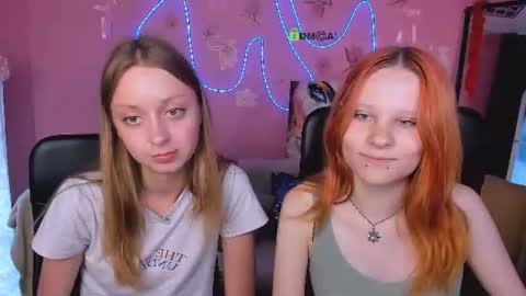 Snapshot of cassandra_nik chatting on June 12, 2026, 12:15 pm Cassandra online show from June 12, 2026, 12:15 pm