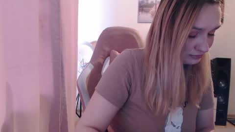 Snapshot of cassandratate chatting on February 10, 2026, 12:09 pm Casey Chris online show from February 10, 2026, 12:09 pm