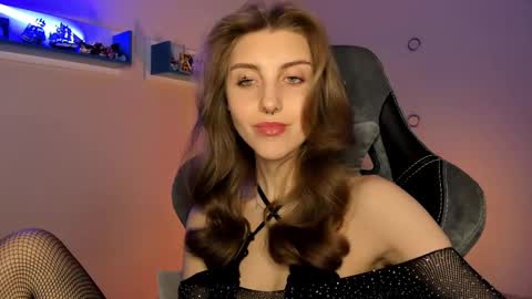 Seductress Cassia  FINDOM AND SADISM  NO NUDE online show from February 26, 2025, 7:38 pm