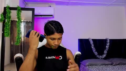 Snapshot of cassian_gold chatting on December 20, 2025, 5:20 pm CASSIAN GOLD online show from December 20, 2025, 5:20 pm