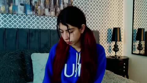 cassie_bloom online show from September 23, 2025, 3:53 am
