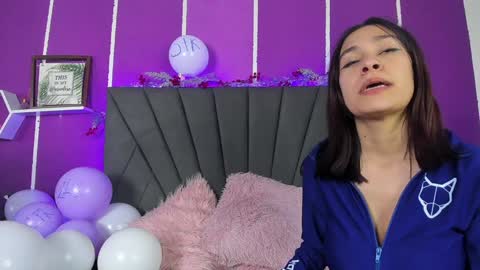 Snapshot of cassie_jones1 chatting on January 28, 2025, 10:02 am Cassie Jones online show from January 28, 2025, 10:02 am